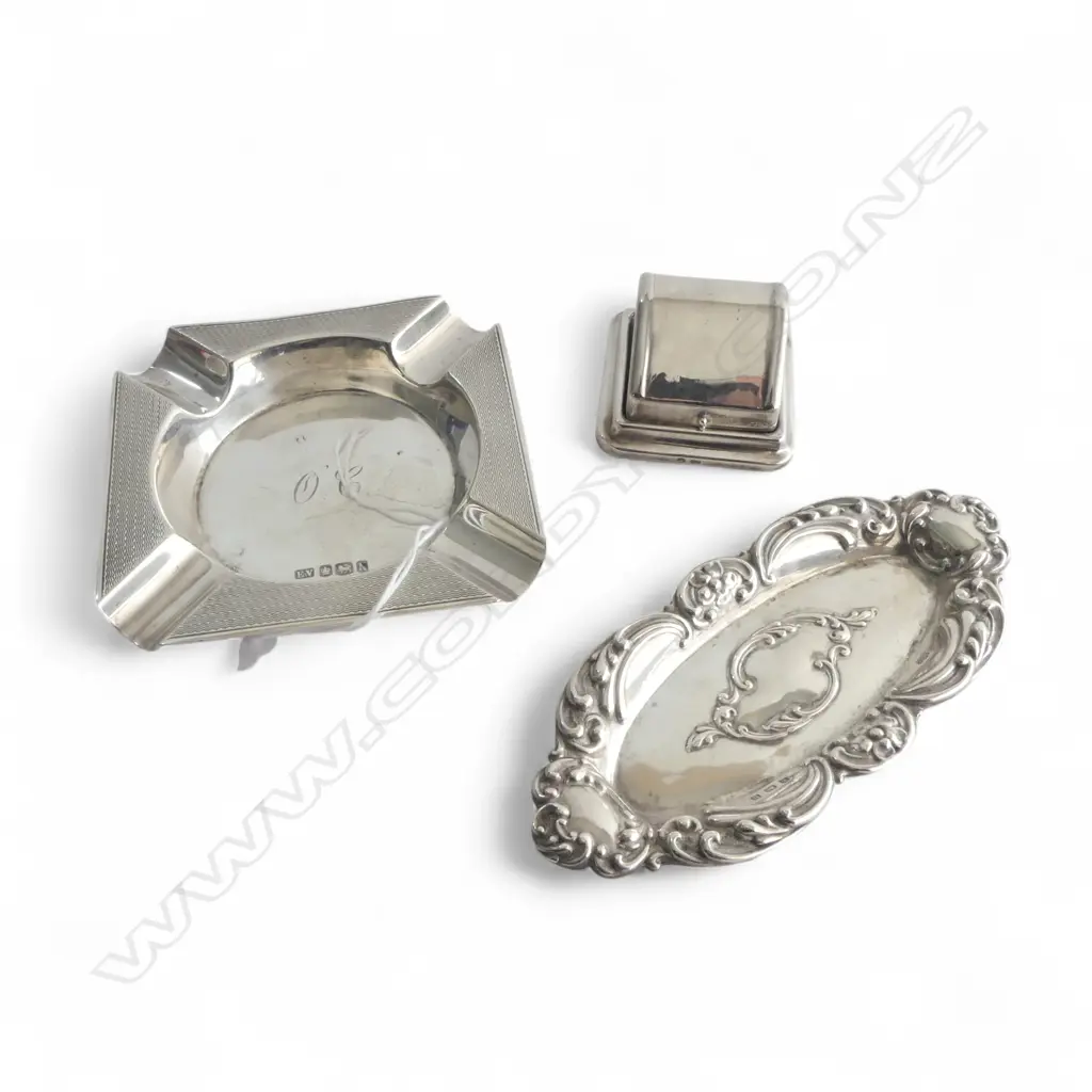 SILVER ASHTRAY, BIRM 1937, 79.3gm, SILVER RING BOX 31.73gm & SML SILVER TRAY, BIRM. 1907, 20gm Image 1++