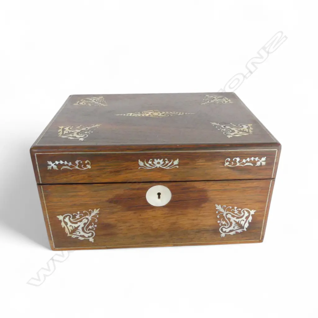 VICTORIAN ROSEWOOD JEWELLERY AND TRAVELLING CASE (silverplate accessories/mop inlay to exterior) 300 x 230 x 160mm Image 1++