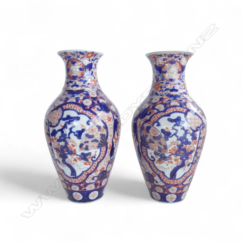 PR of IMARI BALUSTER SHAPED VASES c1900, H.320mm Image 1++