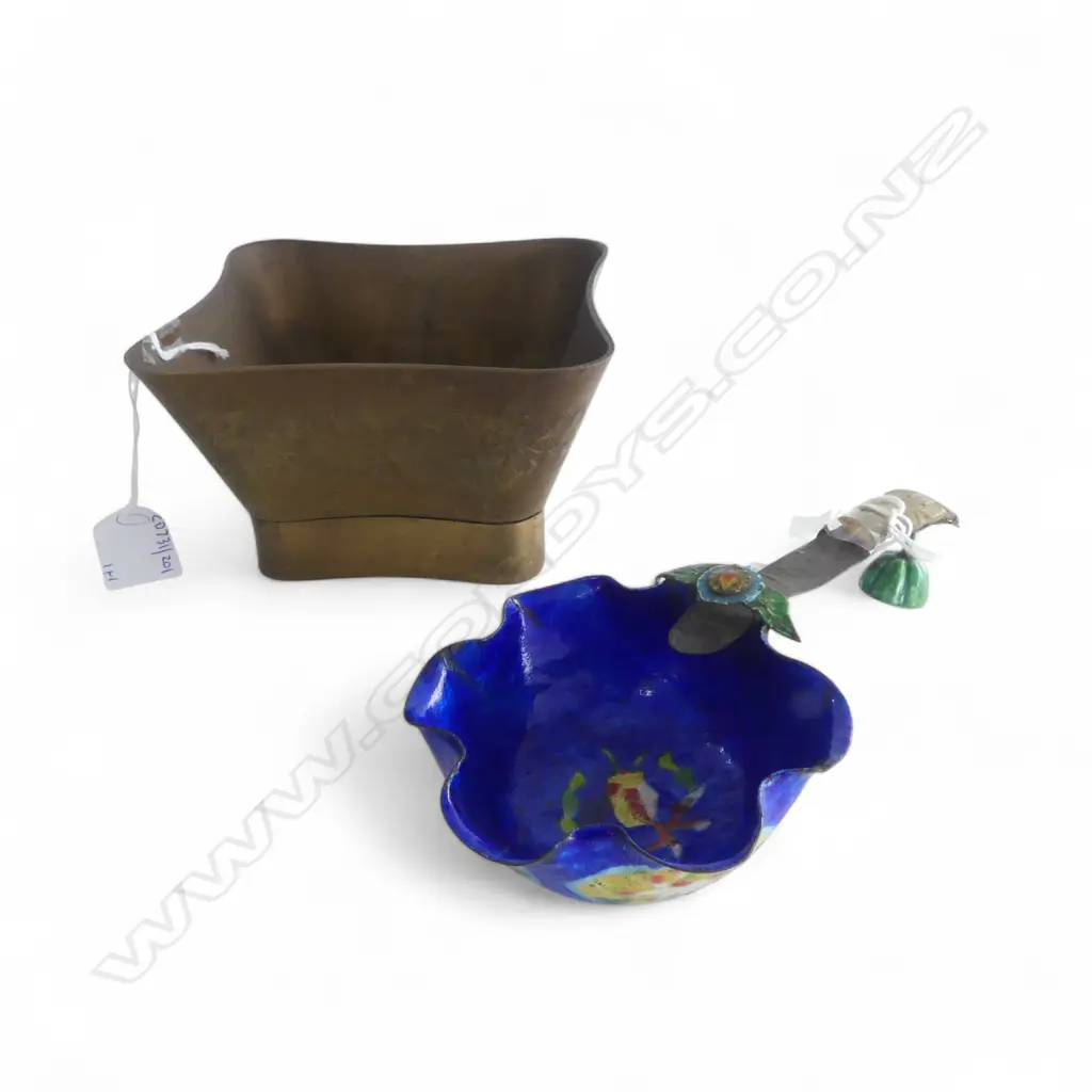 ANTIQUE CHINESE ENAMEL & JADE SPOON FAULTS TO JADE L200MM & 2 PC BRONZE BOSAI HOLDER DIA140MM Image 1++