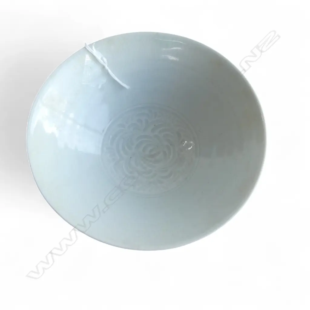 ORIENTAL PALE CELADON BOWL 155mm dia Image 1++