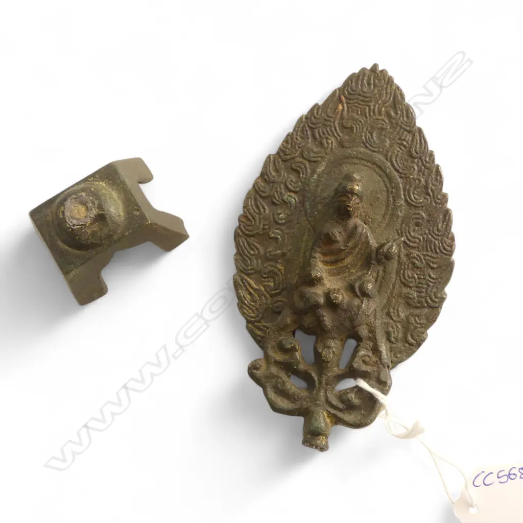 CHINESE BRONZE BUDDHA H.160mm faults Image 1++