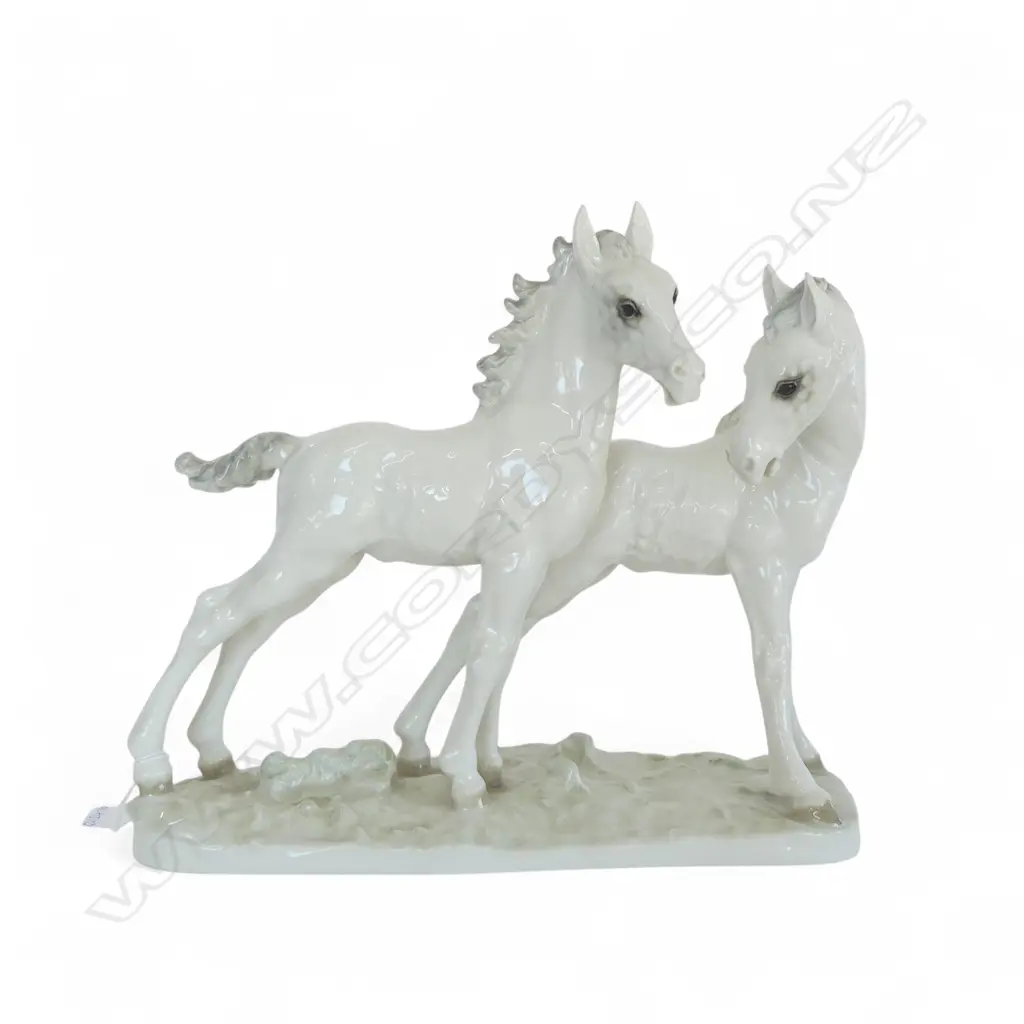 HUTSCHENREUTHER FIGURAL GROUP, TWO WHITE HORSES, L.31209mm (All Faults) Image 1++