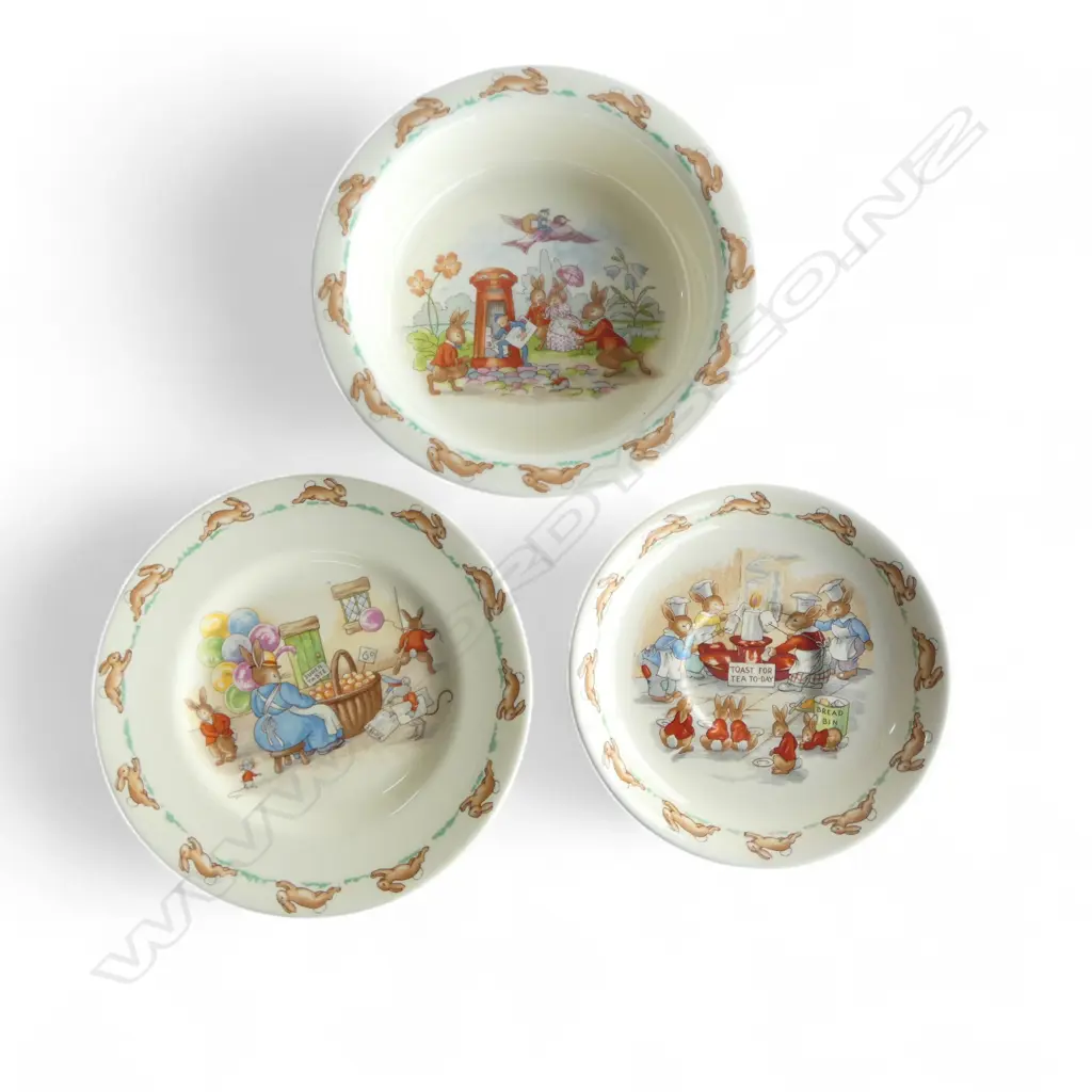 3 PCES ROYAL DOULTON 'BUNNYKINS' CHINA Dia.160mm Image 1++