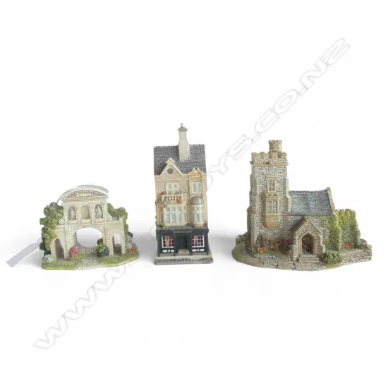 LILLIPUT CHURCH L130MM  SHOP & ARCH