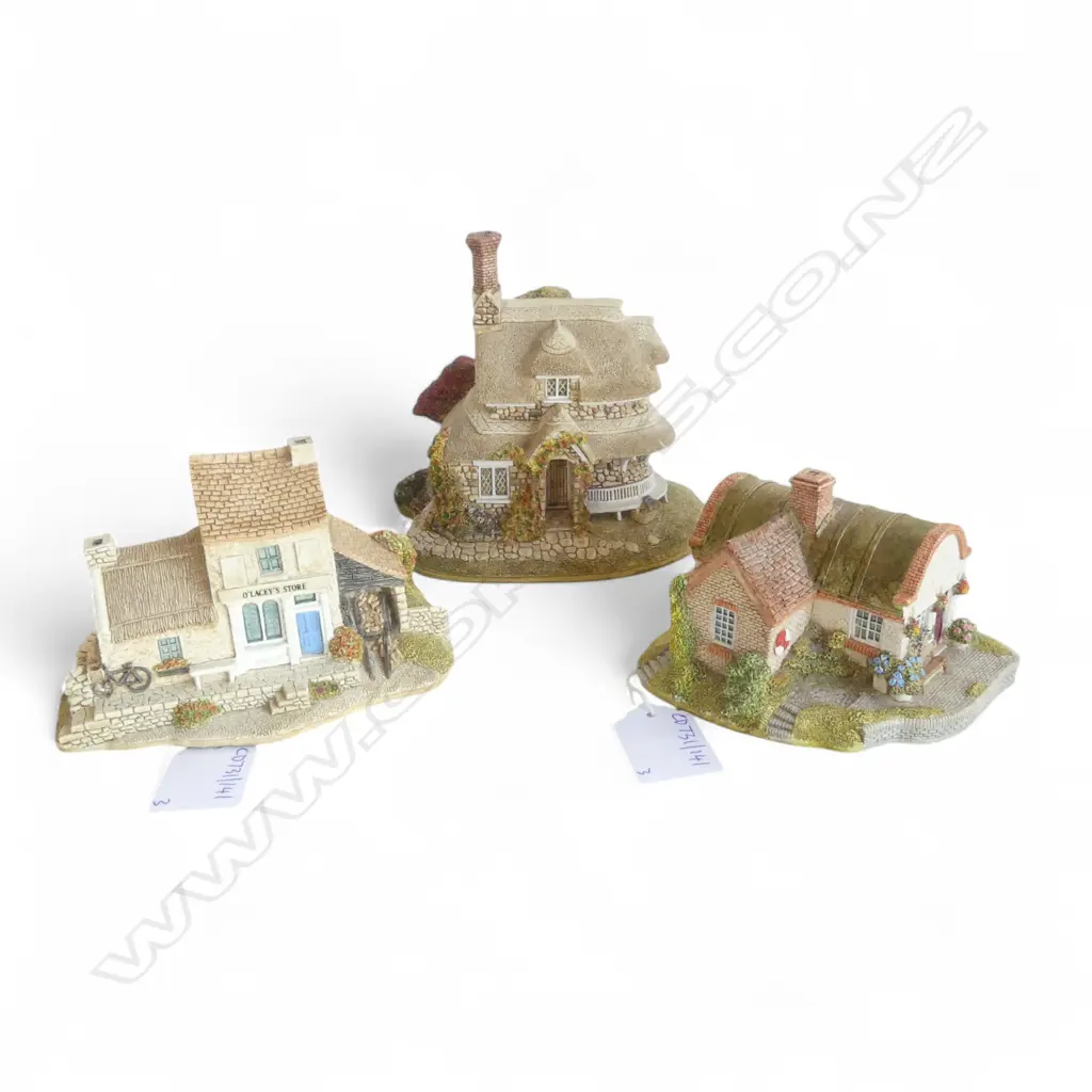 3 LILLIPUT HOUSES L110 100 & 90MM Image 1++
