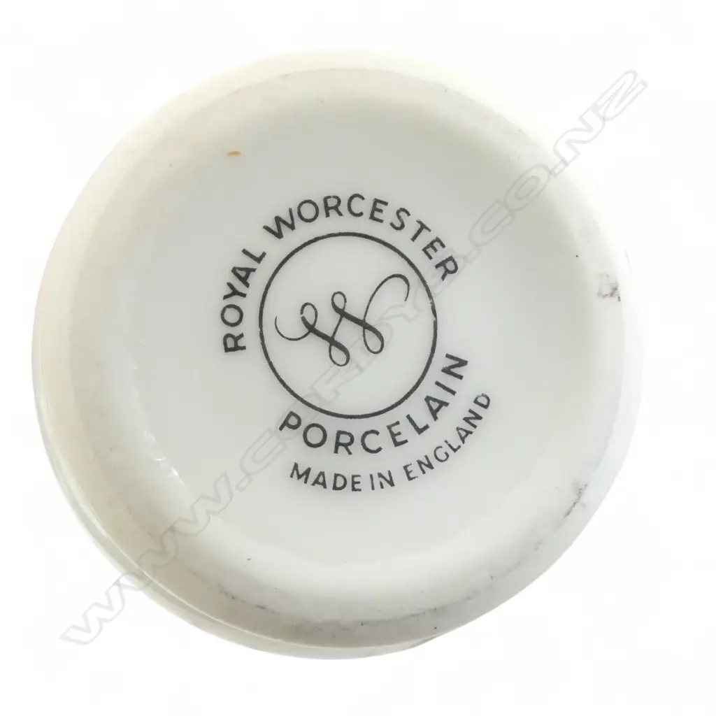 4 ROYAL WORCESTER EGG CODDLERS  Image 1++