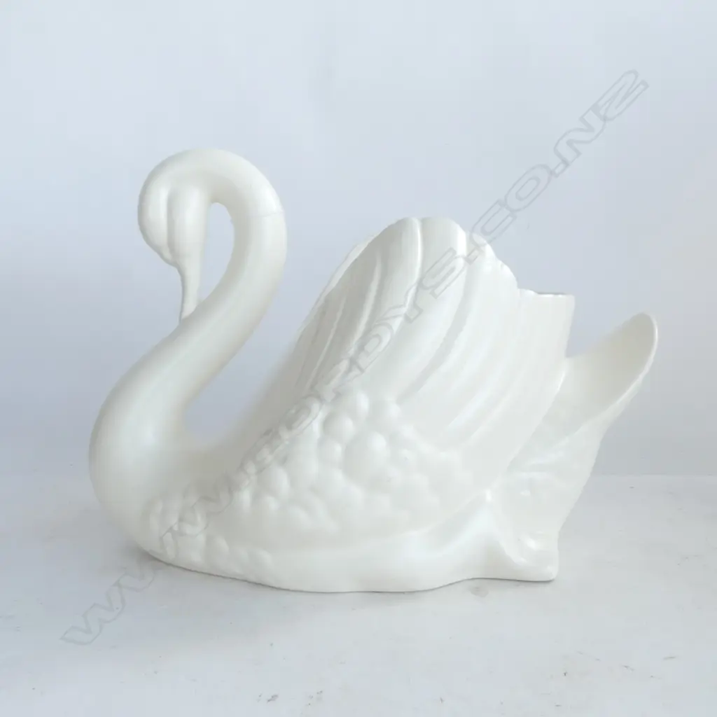 CLASSIC CROWN LYNN SWAN, L.310mm Image 1++