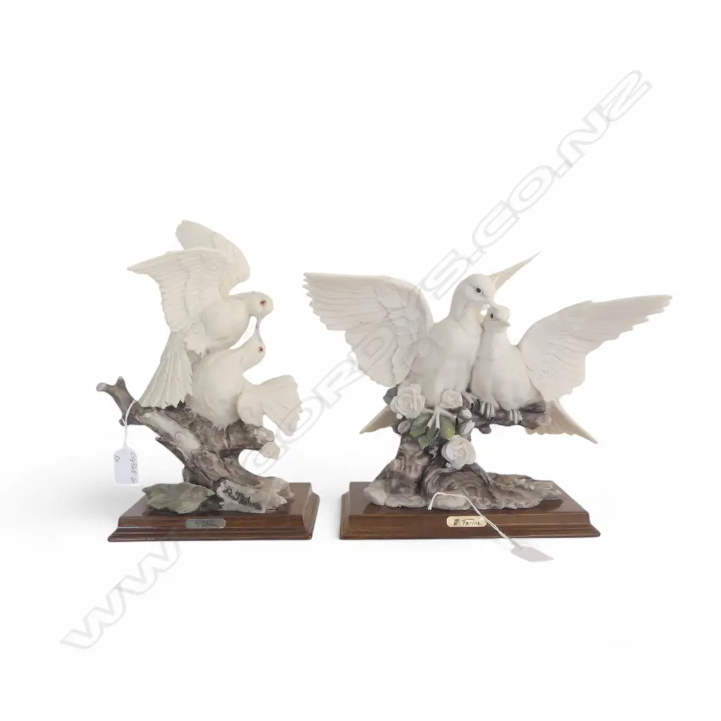 TWO E FARINA for CAPODIMONTE PORCELAIN DOVE FIGURINES, H.230 x 300mm Image 1++