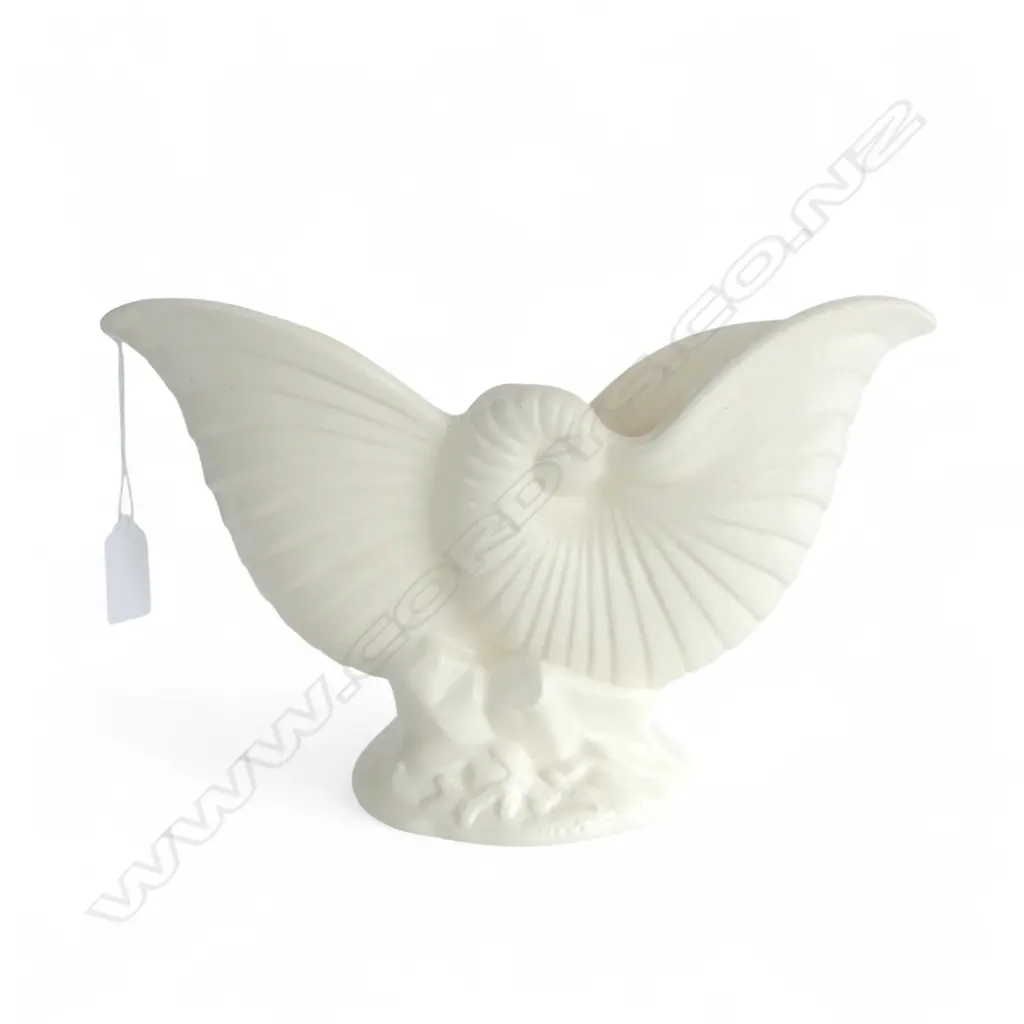 CROWN LYNN NAUTILUS VASE H.170mm, FAULTS Image 1++