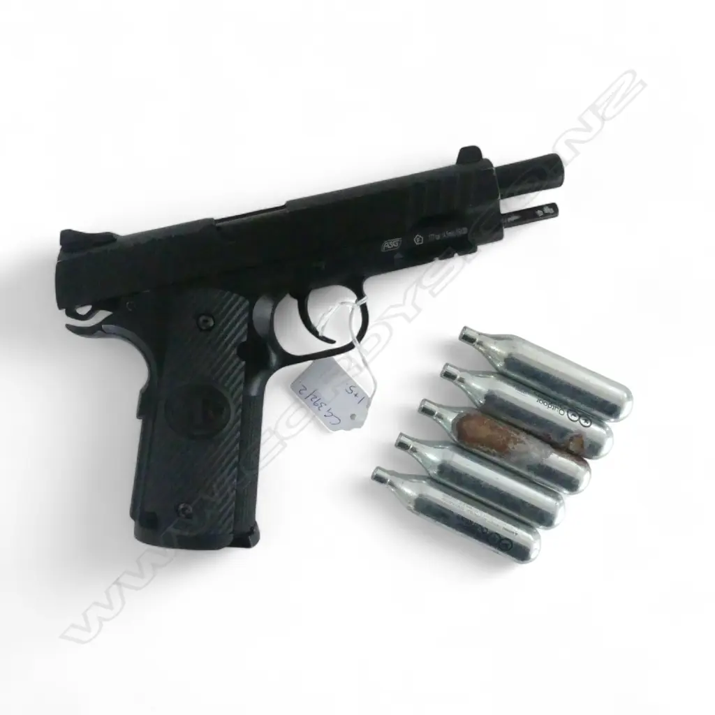 STI DUTY ONE .177 CAL AIR PISTOL + 5 CARTRIDGES WITH FAULTS Image 1++