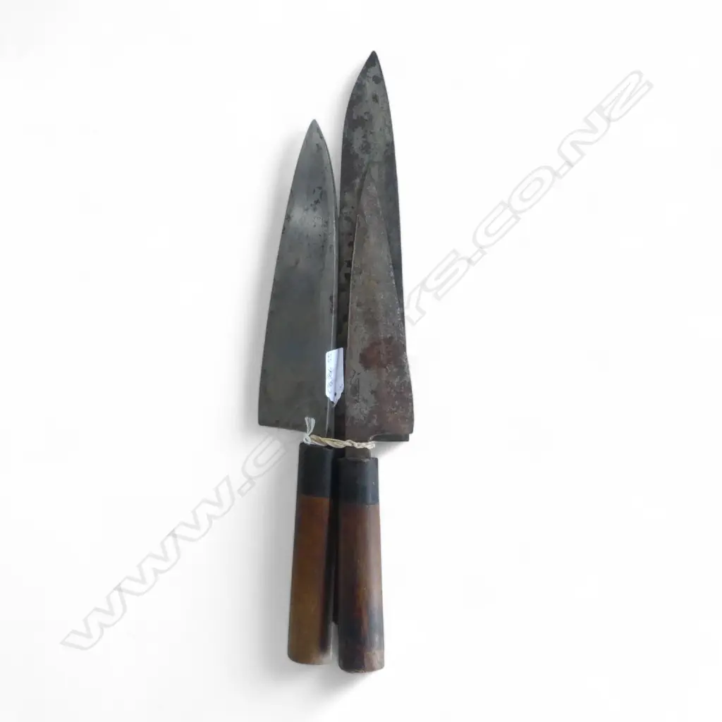 3 JAPANESE STEEL CHEF'S KNIVES wooden handles. Each w signed blade. Longest 400mm Image 1++