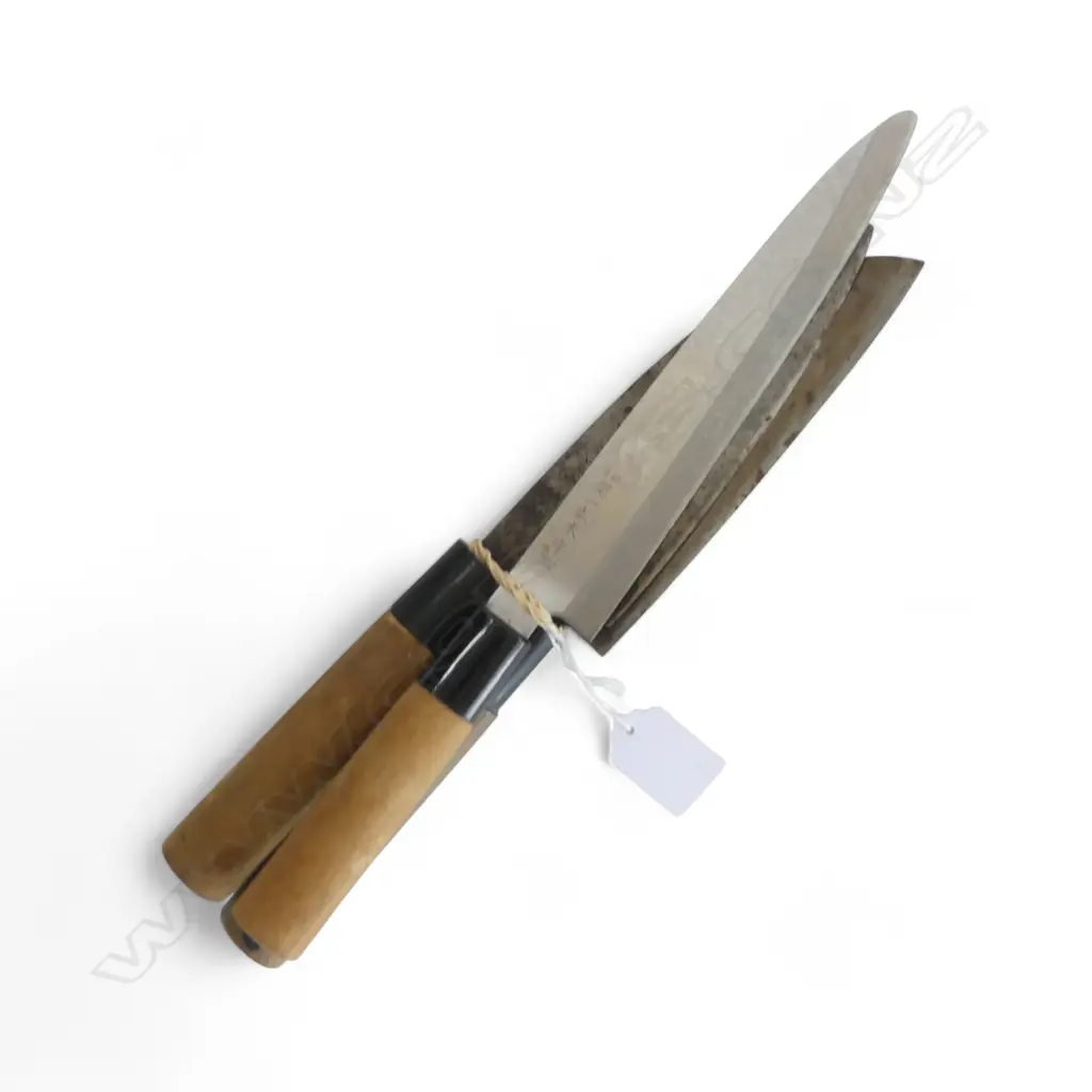 3 JAPANESE STEEL CHEF'S KNIVES wooden handles. Each w signed blade. Longest 315mm Image 1++