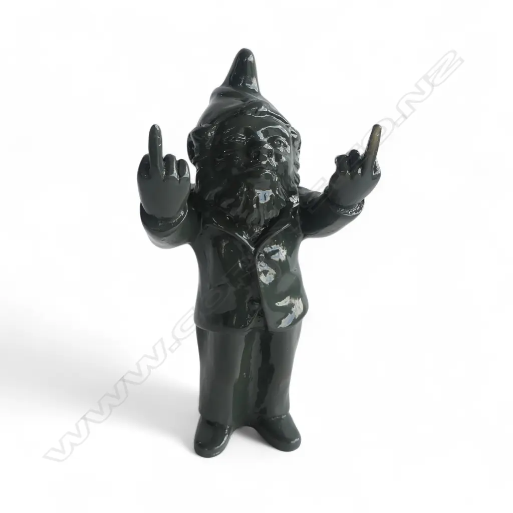GREY RESIN GNOME PULLING BOTH FINGERS H.245mm Image 1++