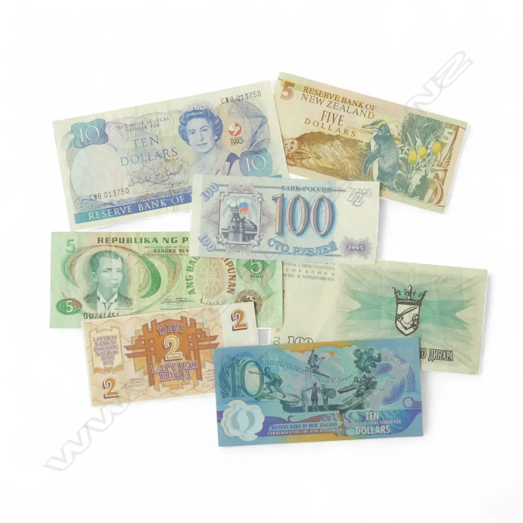 7 WORLD BANK NOTES Image 1++