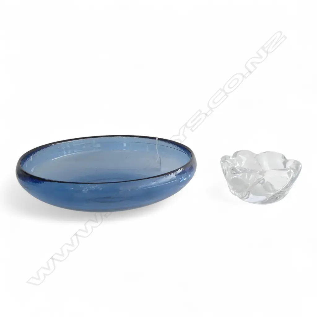 SMALL ORREFORS  HEAVY CRYSTAL GLASS BOWL 80 mm (H) AND LARGE BLUE CIRCULAR SHALLOW BOWL 335 mm (DIA) Image 1++