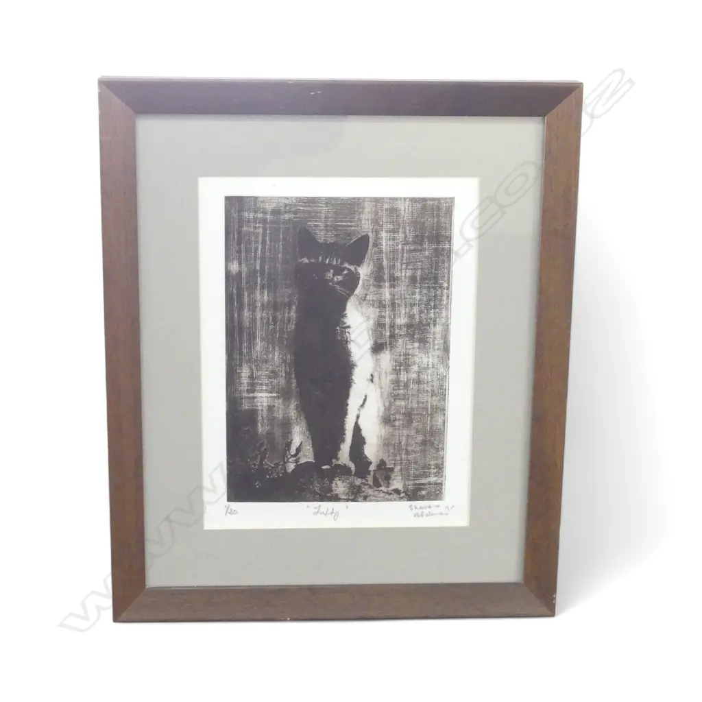 FRAMED LINOCUT PRINT OF A CAT, NUMBERED 1/20 & SIGNED,370 X 300MM Image 1++