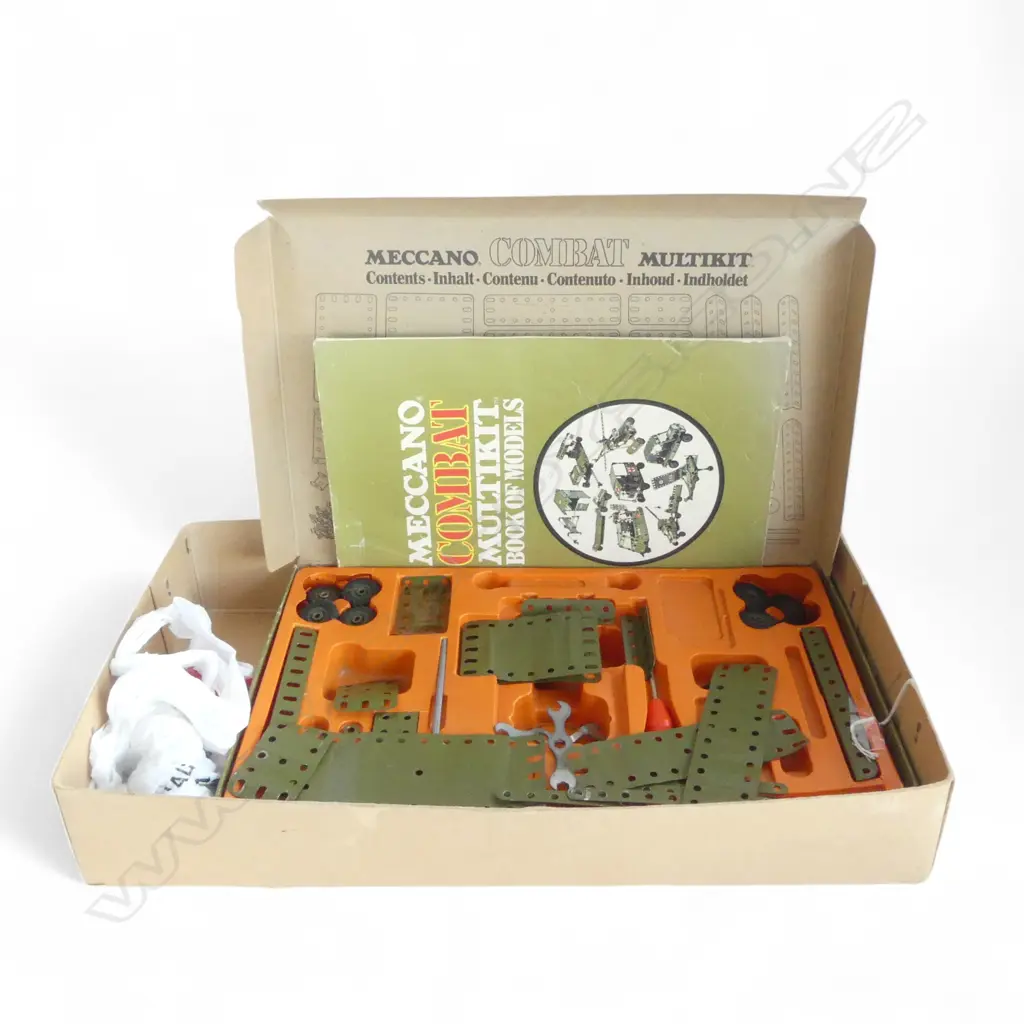 MECCANO BOXED COMBAT KIT  Image 1++
