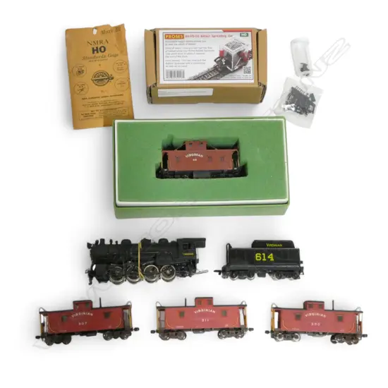 HO SCALE VIRGINIAN ENGINE AF TENDER & 5 CARRIAGES