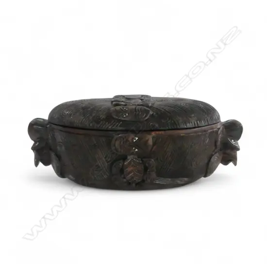 CARVED WOODEN WAKA HUIA W.305mm