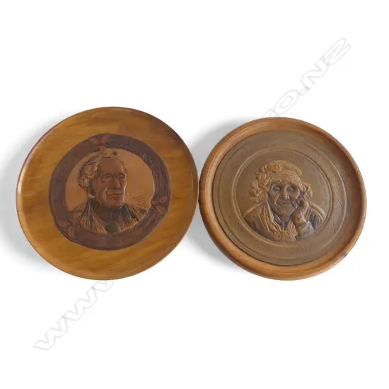 2 WOODEN PLATES w. MAORI PORTAITS IN EMBOSSED LEATHER 'TAMATI WAKA NENE' 305mm dia