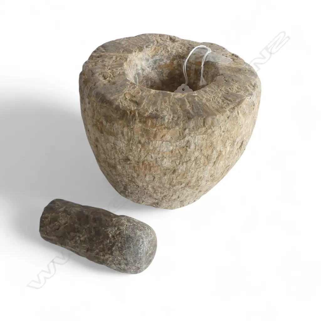 STONE MORTAR & PESTLE 170mm dia Image 1++