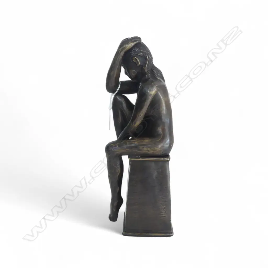 BRONZE NUDE ON PLINTH H.285mm Image 1++