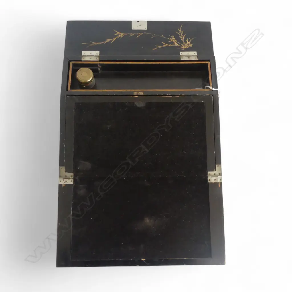 c.1900 JAPANESE MADE WRITING SLOPE, INLAID LID BLACK LACQUER INTERIOR, 310 x 250 x 80mm Image 1++
