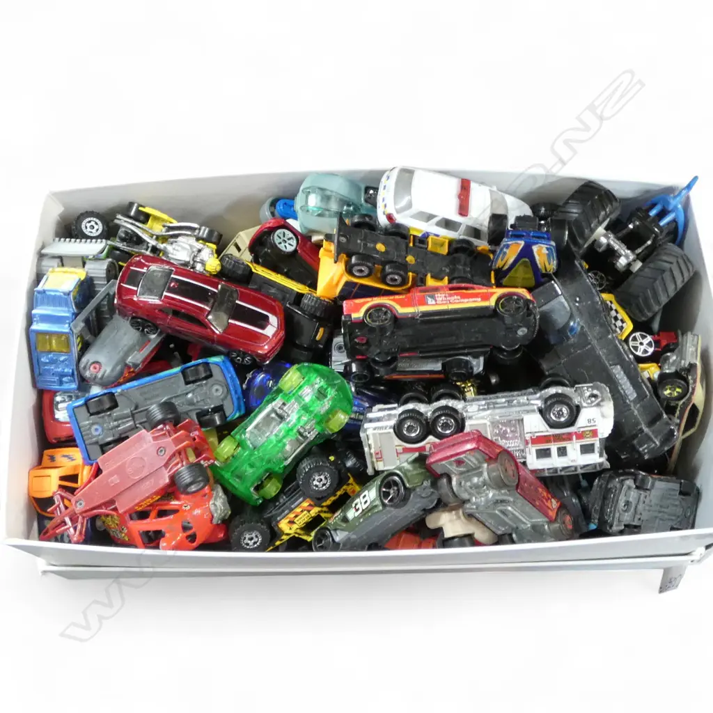 ASST. MODEL CARS Image 1++