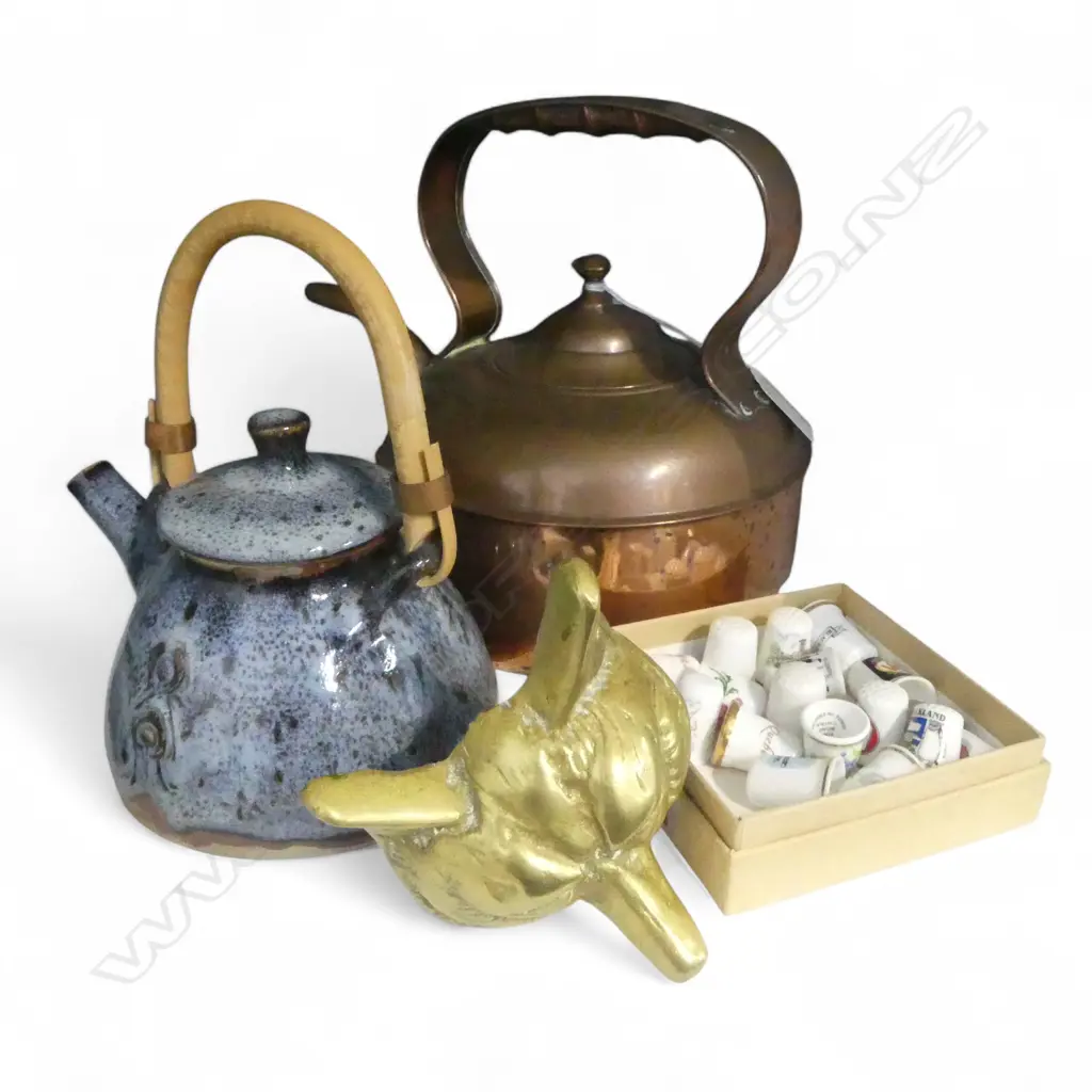 COPPER KETTLE, PETER STICHBURY POTTERY TEAPOT, THIMBLES, BRONZE FOX HEAD Image 1++