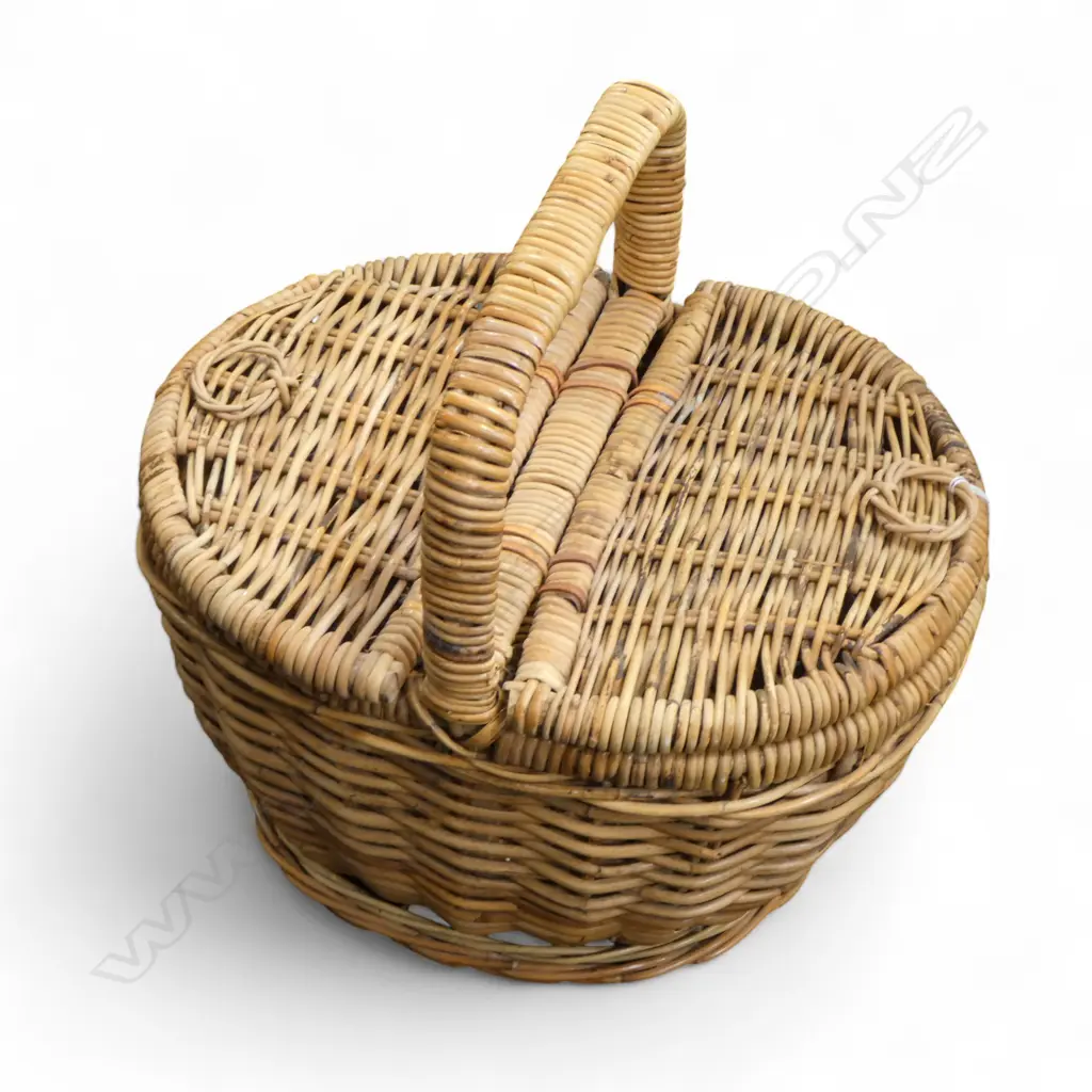 WOVEN CANE PICNIC BASKET W.480mm Image 1++
