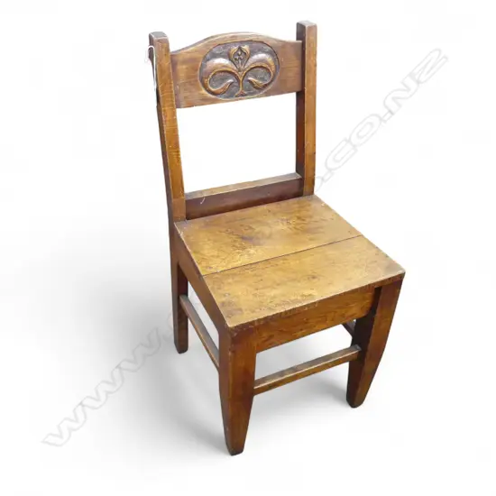 ARTS & CRAFTS OAK CHAIR