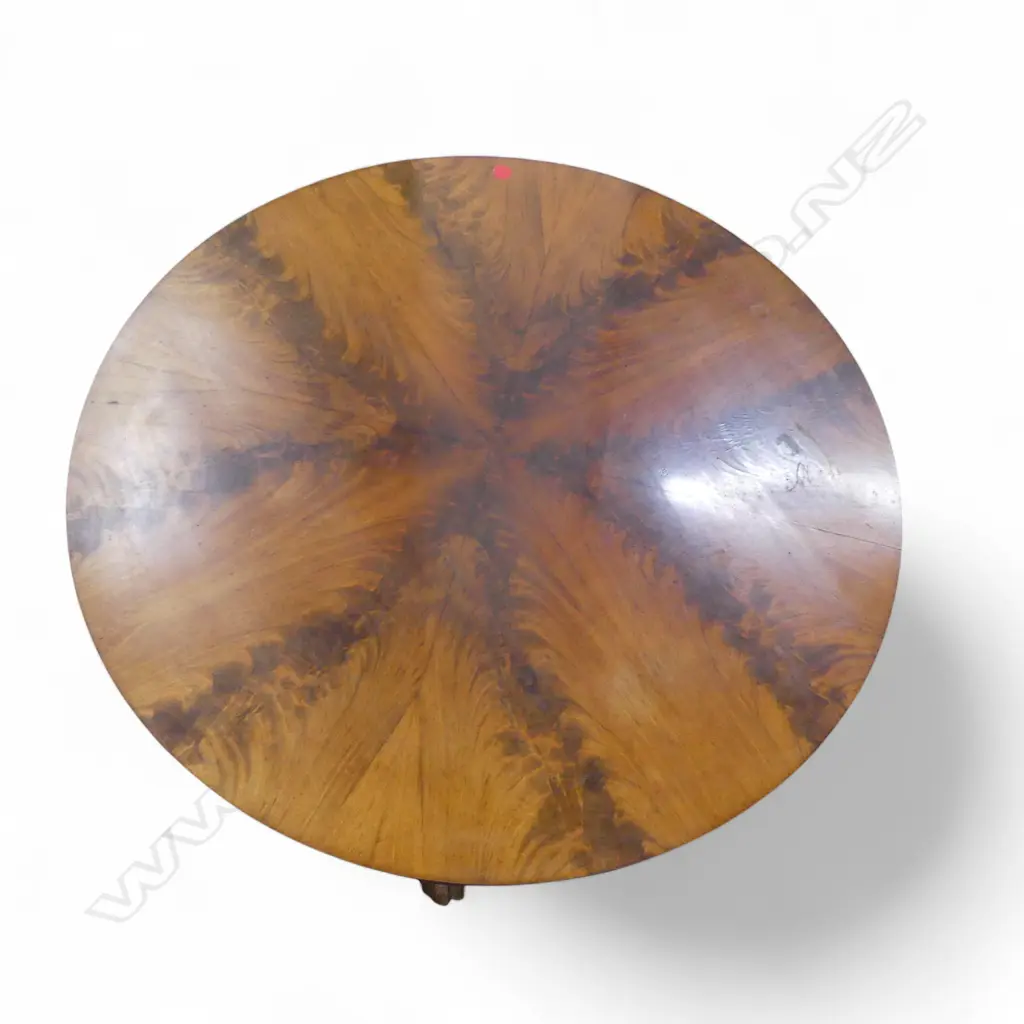 CIRCULAR TABLE IN FLAME MAHOGANY WITH A PEDESTAL BASE 890mm x 730mm Image 1++