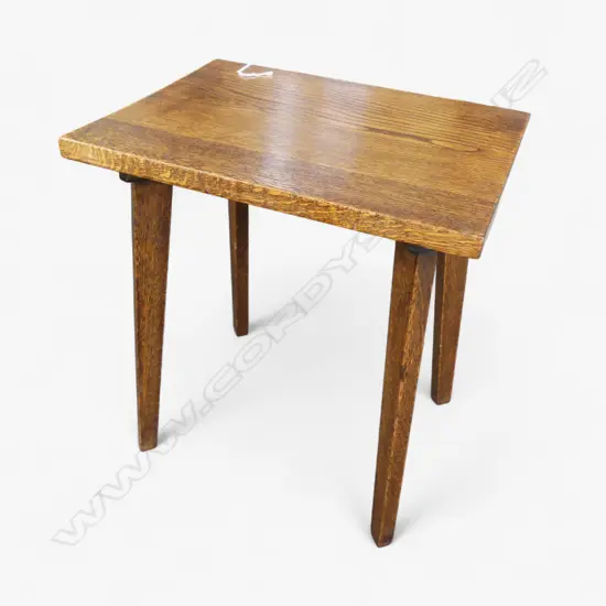 SMALL OAK SIDE TABLE 380x280x425mm