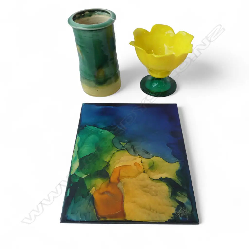3 PCES; GARY NASH VASE impact chip, ANDREW VAN DER PUTTEN VASE H.210mm rim chip, SIGNED ART PLAQUE Image 1++