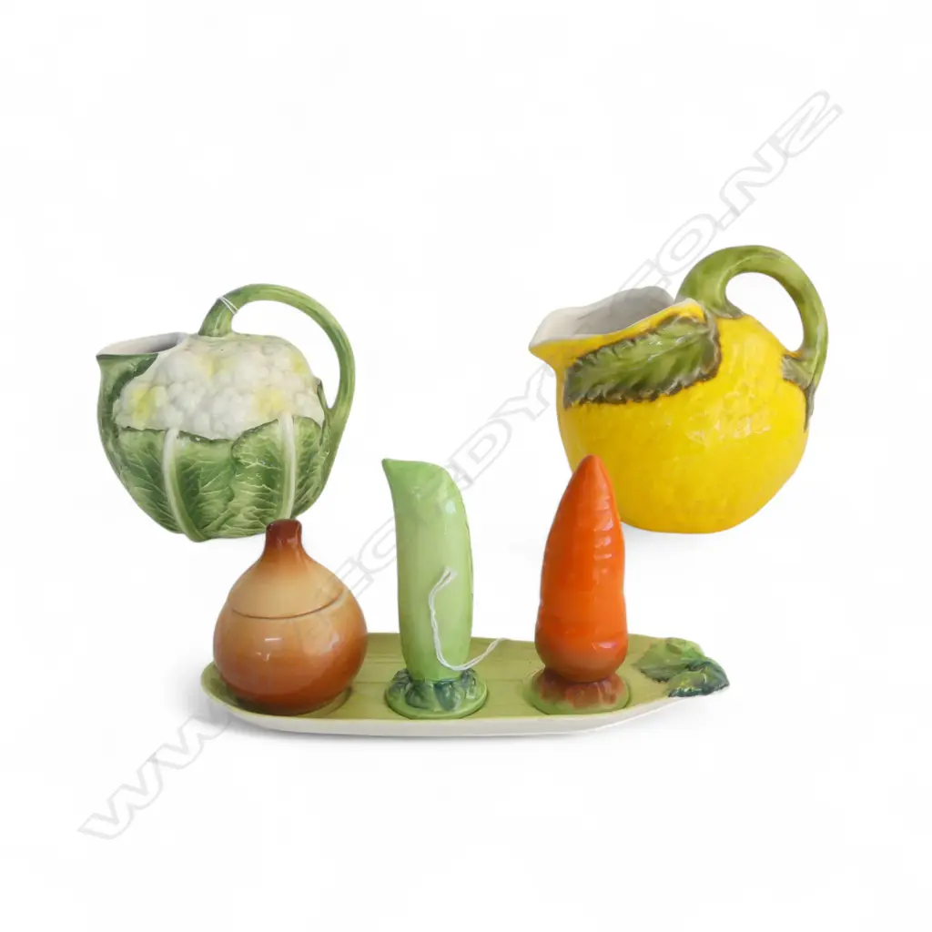 2 ITALIAN 'VEGETABLE' JUGS + CARLTON WARE VEGETABLE CONDIMENT SET (no spoon) Image 1++