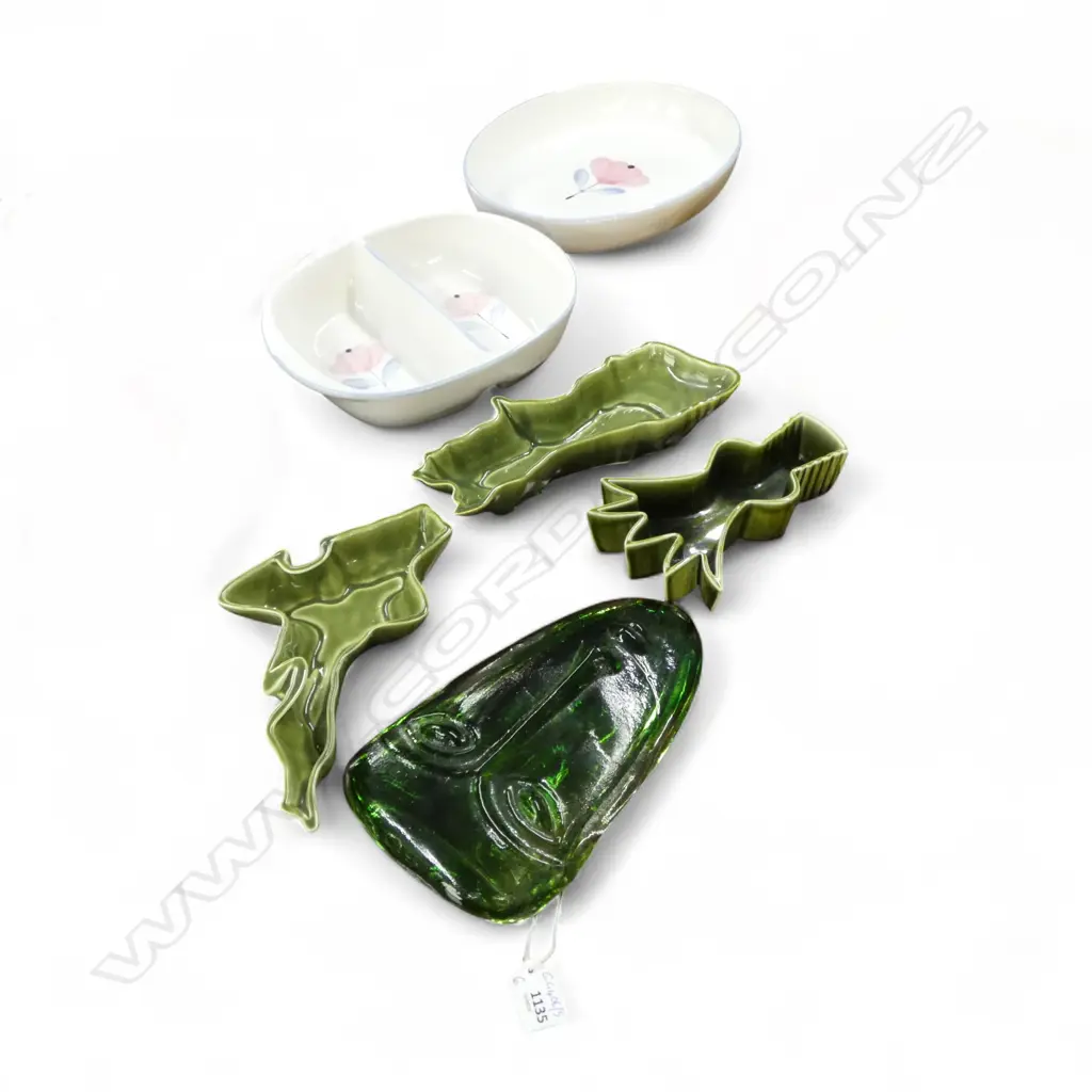 6 PCES; 3 STUDIO CERAMICS DISHES (NZ & NIKAU), 2 TEMUKA DISHES, GREEN GLASS FACE H.250mm  Image 1++