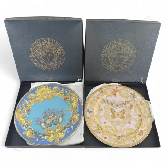 2 BOXED ROSENTHAL VERSACE PLATES 'Les Tresors de la mer' & 'Le Jardin de Versace'. Dia.310mm.