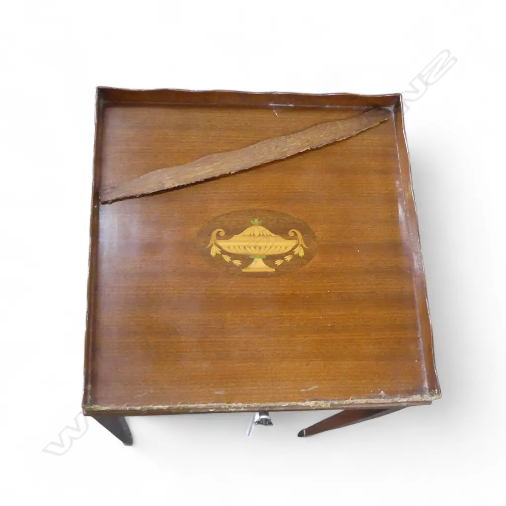 SHERATON REVIVAL SIDE TABLE AF Image 1++