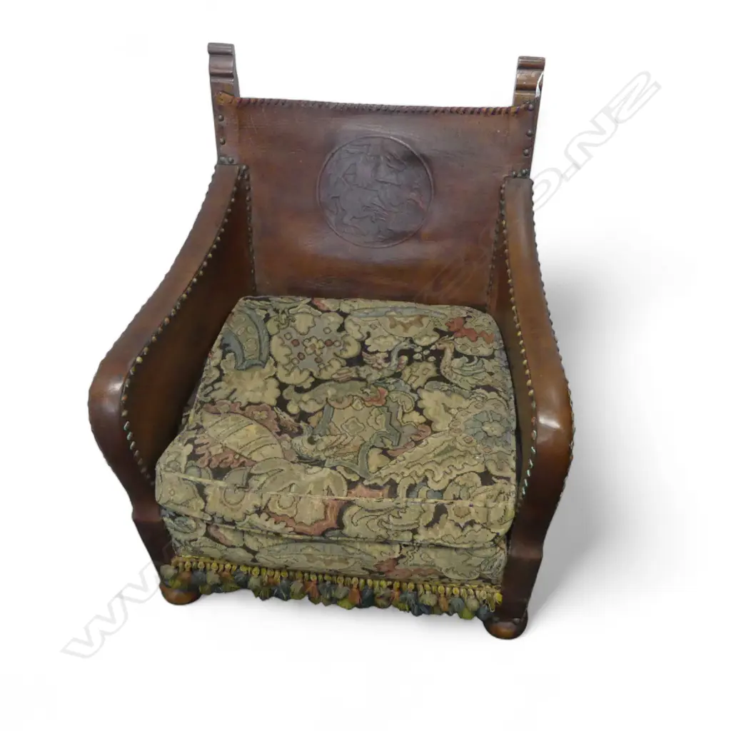 VINTAGE LEATHER FIRE SIDE CHAIR 600x550x750mm Image 1++