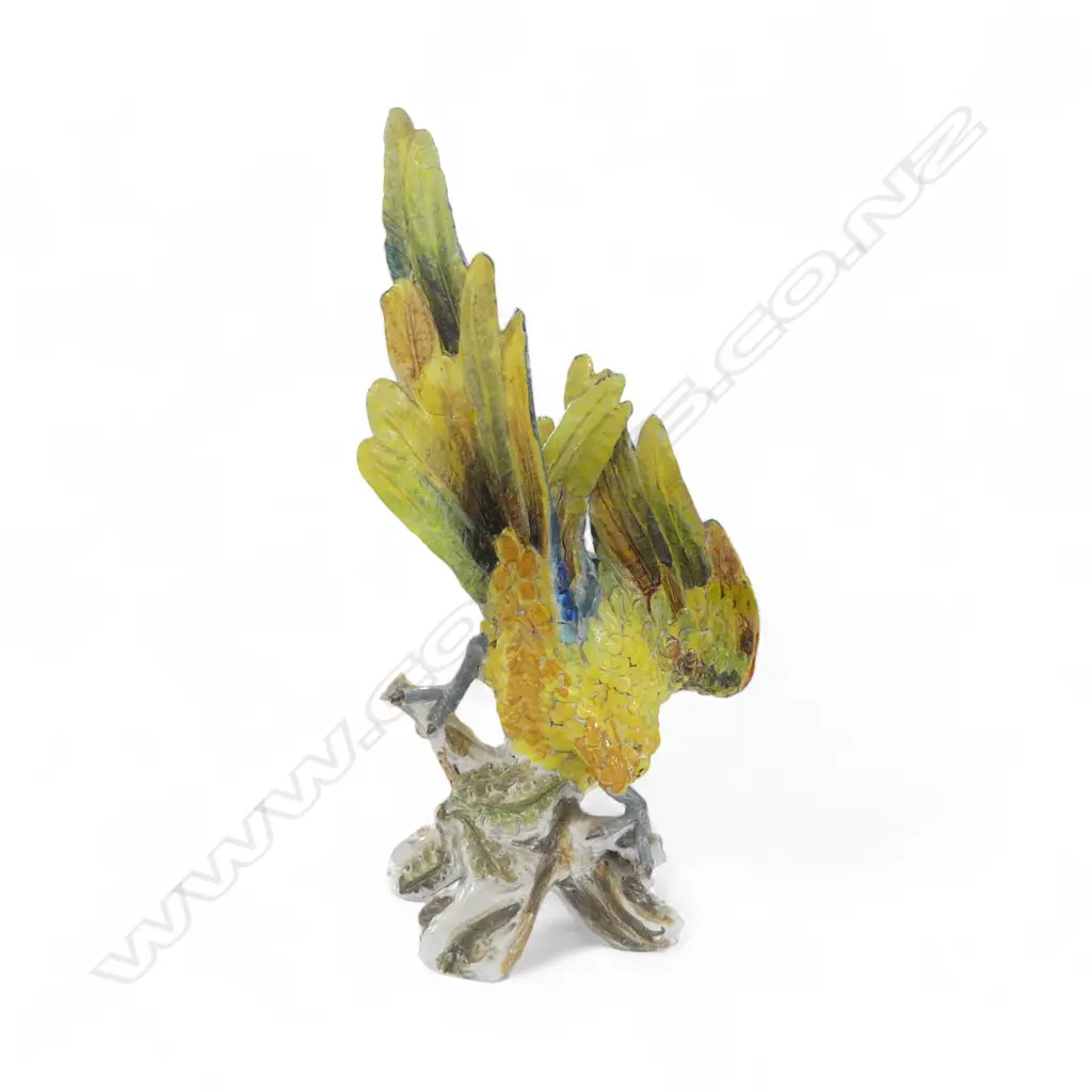 A large vintage Italian pottery Macaw parrot sculpture, Image 1++