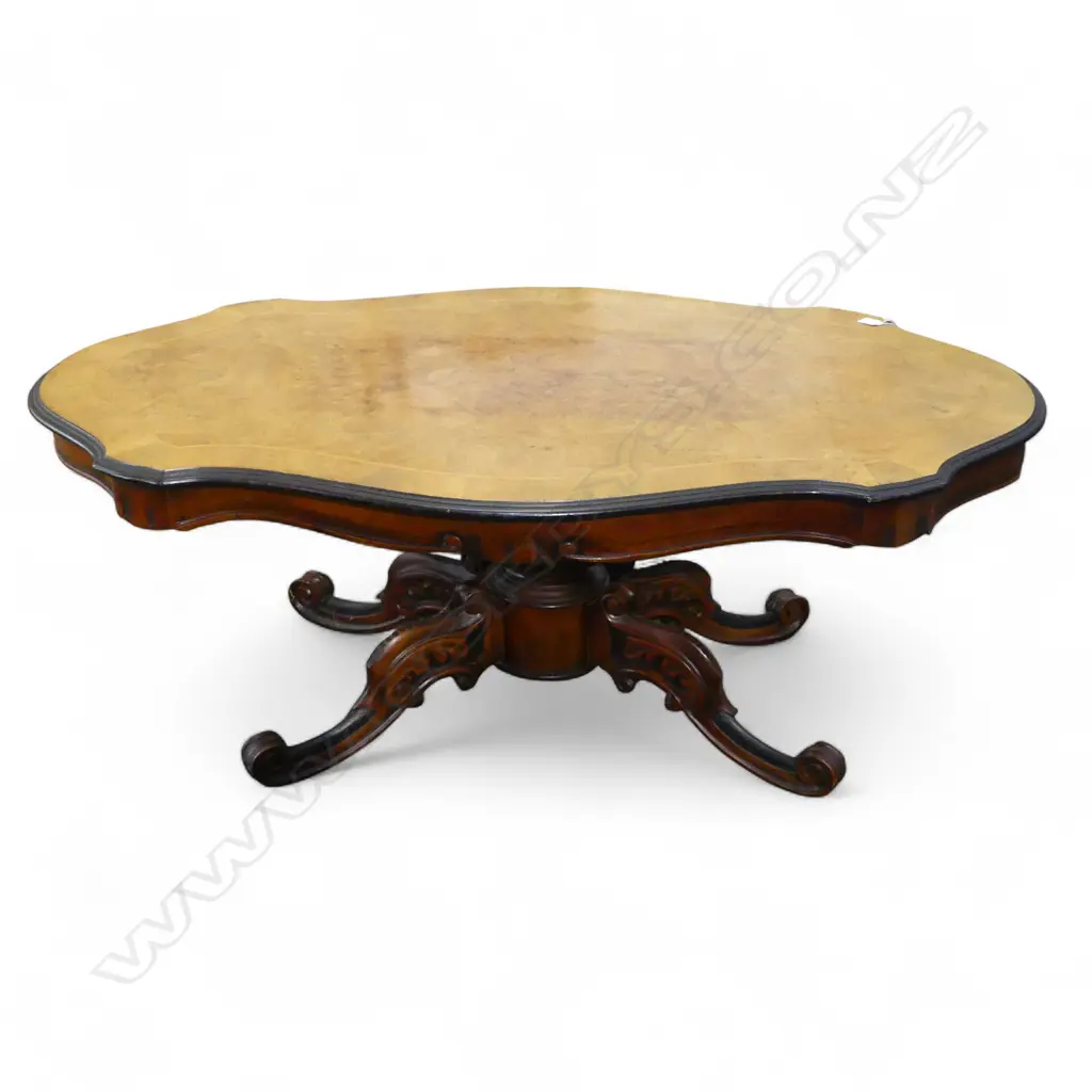A FRENCH STYLE WALNUT VENEER COFFEE TABLE (TOP FADED)  840 X 1400 MM Image 1++