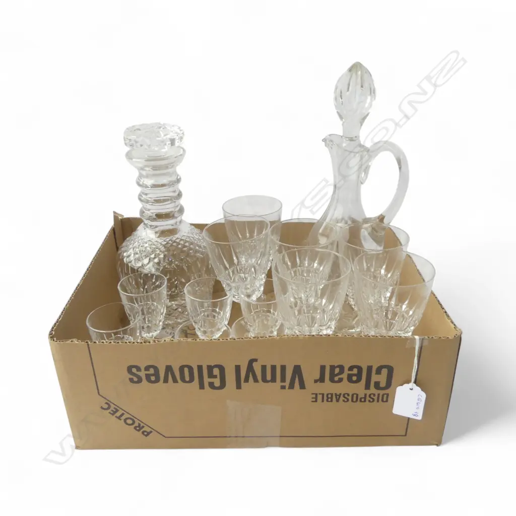 ASST. CRYSTAL INCL. WATERFORD DECANTER H.250mm Image 1++