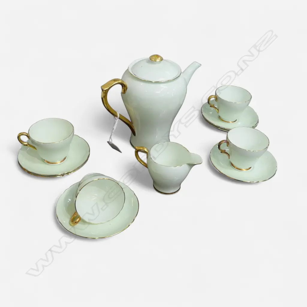 SHELLEY CHINA COFFEE POT CREAM JUG 4 CUPS & 6 SAUCERS PALE GREEN COLOURWAY Image 1++