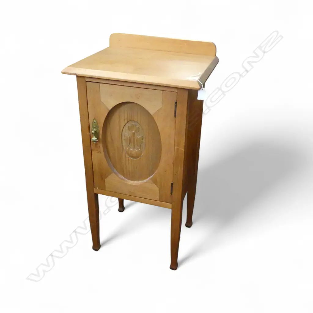 EARLY 20thC KAURI BEDSIDE CABINET 450x370x840mm Image 1++