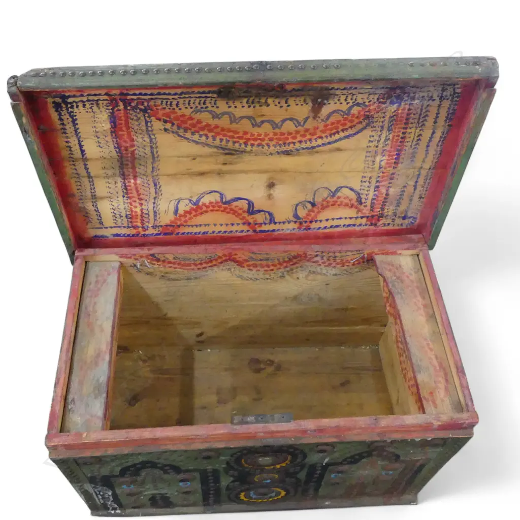RUSTIC PAINTED CHEST 840x490x490mm Image 1++