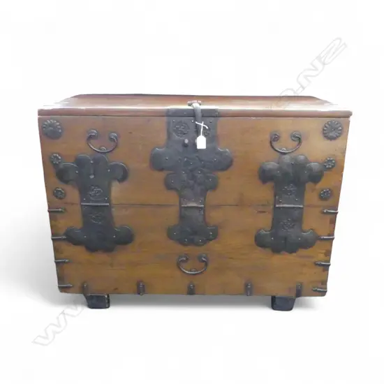 KOREAN ELM CLOTHING STORAGE CHEST w. IRON LOCKS & STRAPPING 900x425x700mm