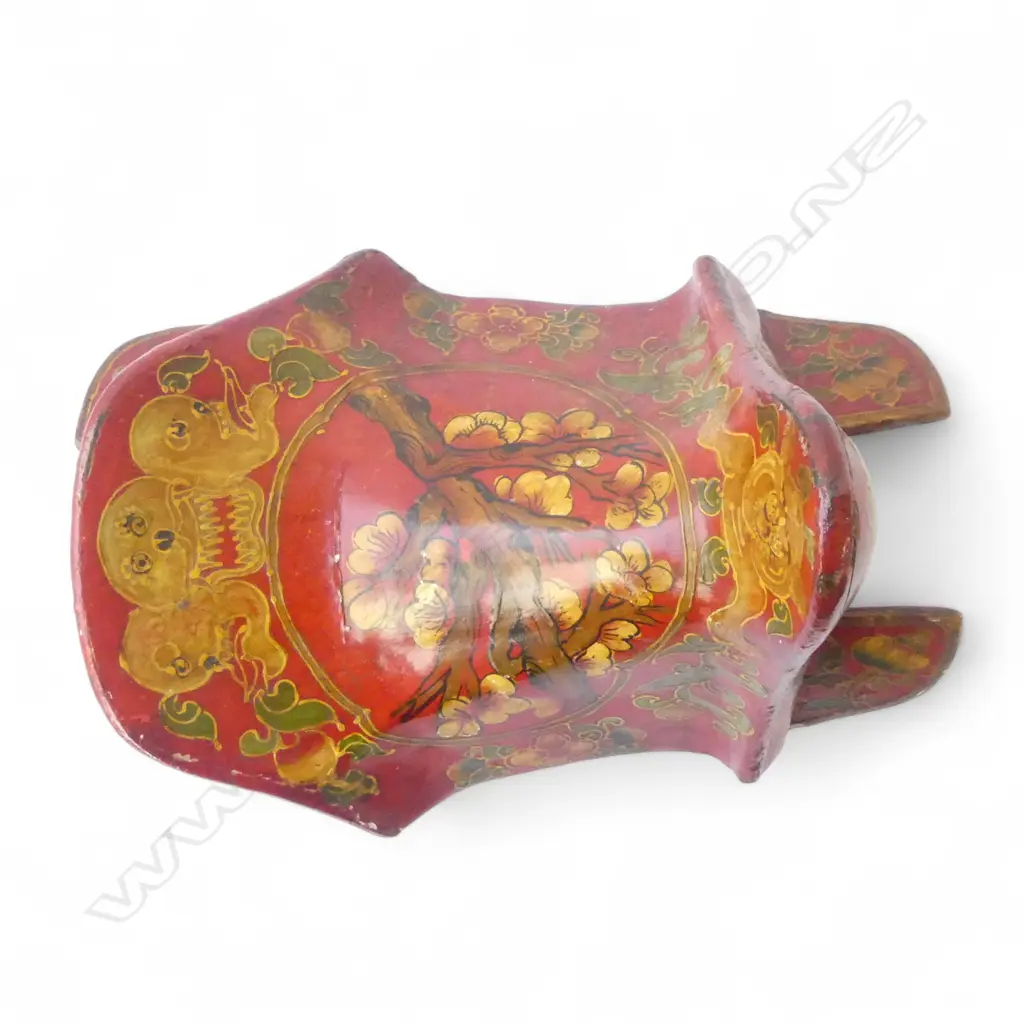 LACQUERED ORIENTAL SADDLE (TIBETAN STYLE?) W.450mm Image 1++