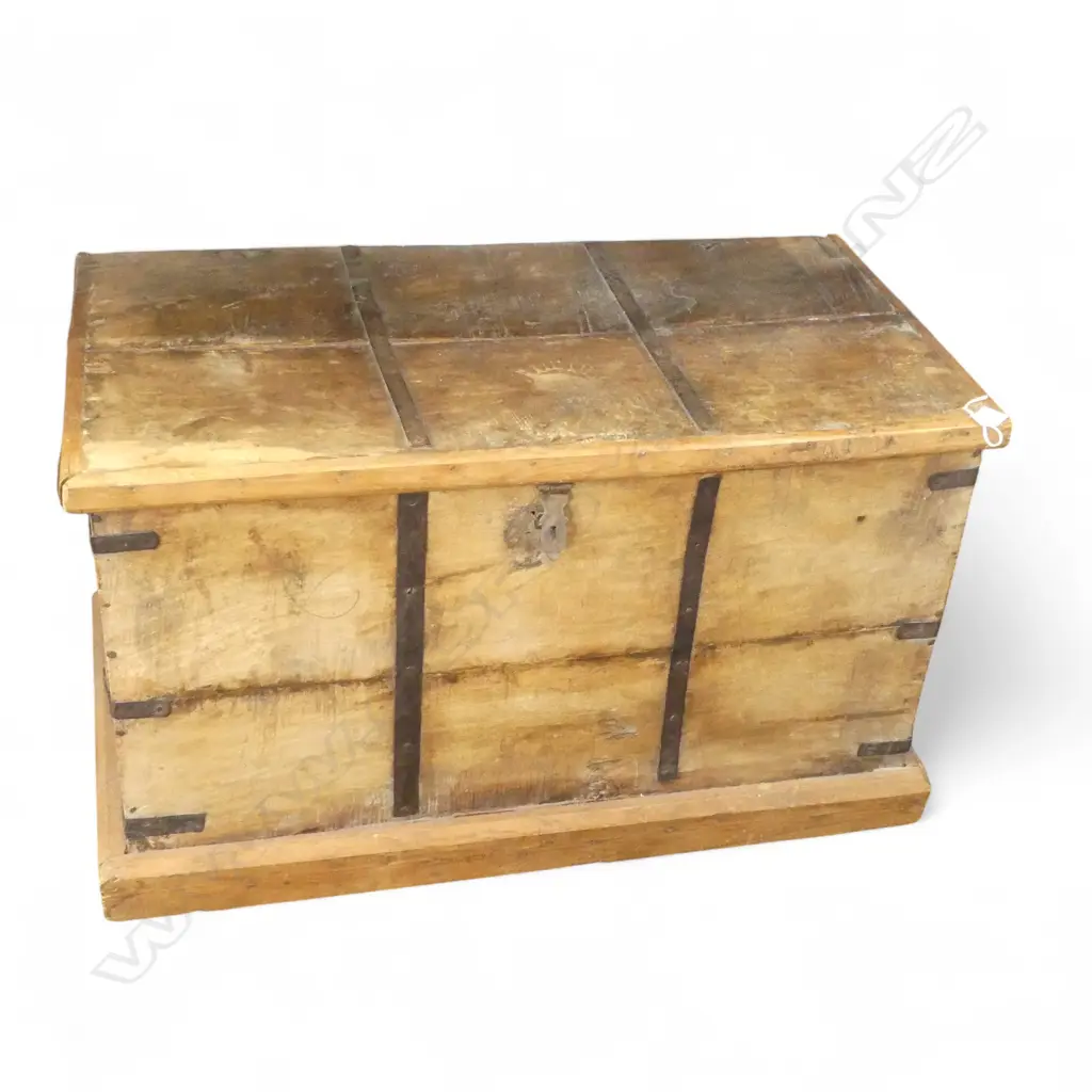 INDIAN IRON BOUND TEAK TRUNK L850 W440MM Image 1++