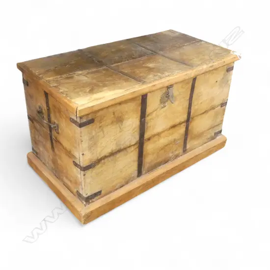 INDIAN IRON BOUND TEAK TRUNK L850 W440MM